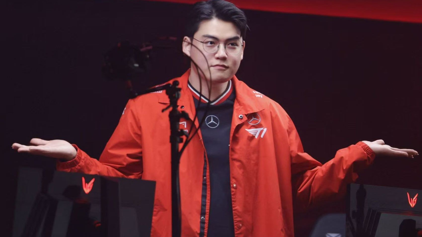 HLE险胜NS，Gumayusi团战一打五宿命之战小组赛，让粉丝疯狂欢呼的简单介绍