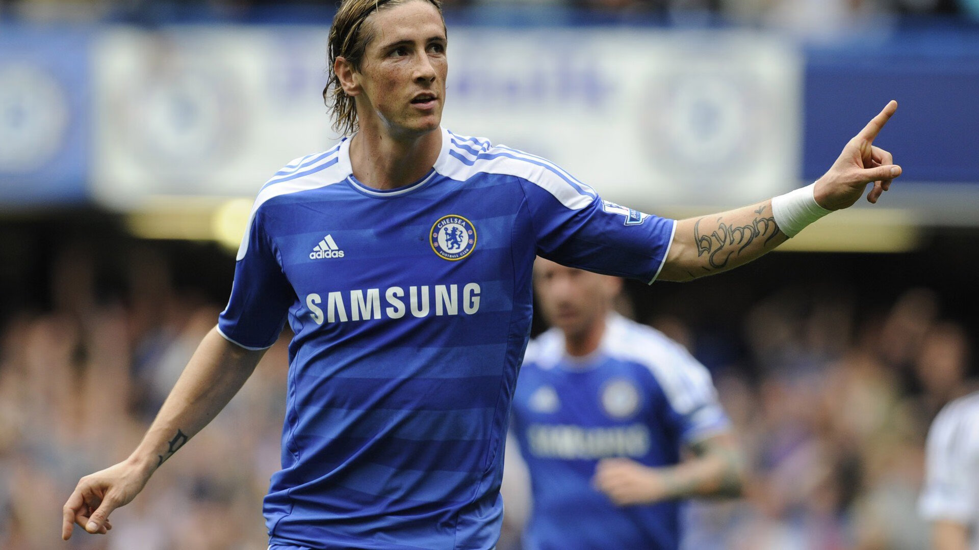 一脚踹开命运转折点!戈麦斯欧冠之夜诠释何为关键时刻站出来